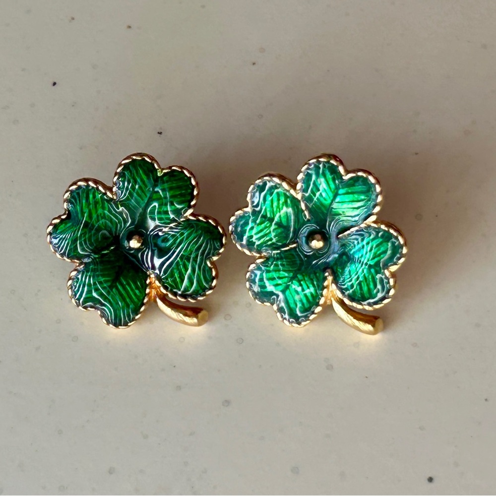 Vintage Avon Kelly Green & Gold 4-Leaf Clover Stud Earrings